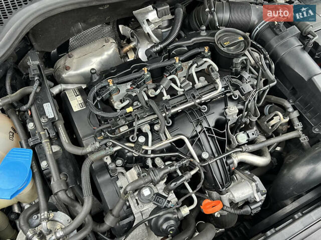 Черный Шкода Октавия, объемом двигателя 2 л и пробегом 229 тыс. км за 11650 $, фото 122 на Automoto.ua