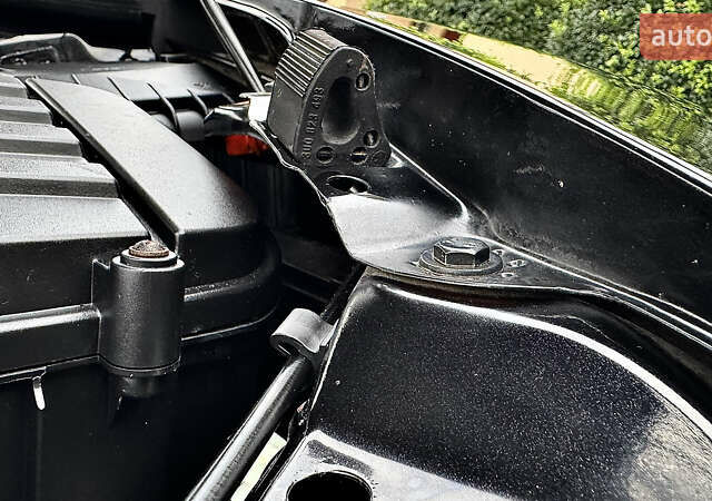 Чорний Шкода Октавія, об'ємом двигуна 1.6 л та пробігом 114 тис. км за 8299 $, фото 88 на Automoto.ua