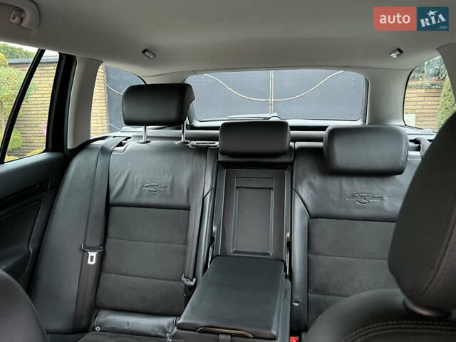 Черный Шкода Октавия, объемом двигателя 1.8 л и пробегом 156 тыс. км за 9900 $, фото 6 на Automoto.ua