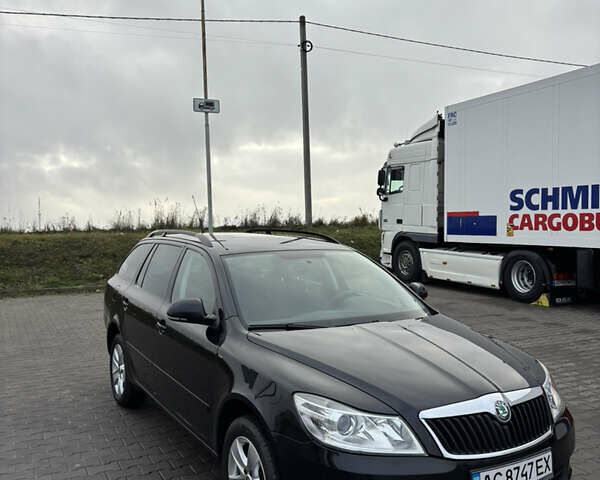 Чорний Шкода Октавія, об'ємом двигуна 1.6 л та пробігом 182 тис. км за 9300 $, фото 2 на Automoto.ua