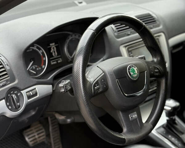 Шкода Октавия 2010 в Кривом Роге на Automoto.ua Черный Шкода Октавия, объемом двигателя 1.98 л и пробегом 201 тыс. км за 12000 $, фото 14 на Automoto.ua