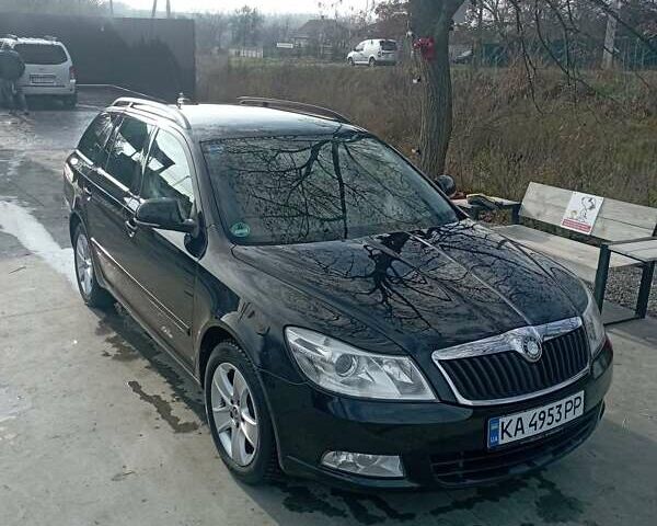 Чорний Шкода Октавія, об'ємом двигуна 1.6 л та пробігом 218 тис. км за 10200 $, фото 3 на Automoto.ua