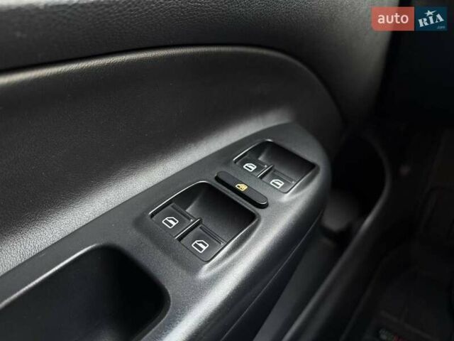 Черный Шкода Октавия, объемом двигателя 1.4 л и пробегом 275 тыс. км за 8990 $, фото 15 на Automoto.ua