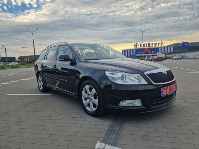 Шкода Октавия 2010 в Белой Церкве на Automoto.ua Черный Шкода Октавия, объемом двигателя 1.4 л и пробегом 231 тыс. км за 7400 $, фото 2 на Automoto.ua