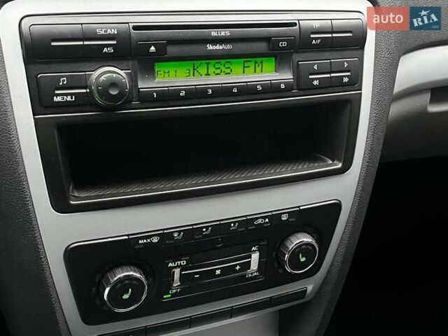 Черный Шкода Октавия, объемом двигателя 1.8 л и пробегом 188 тыс. км за 9200 $, фото 20 на Automoto.ua