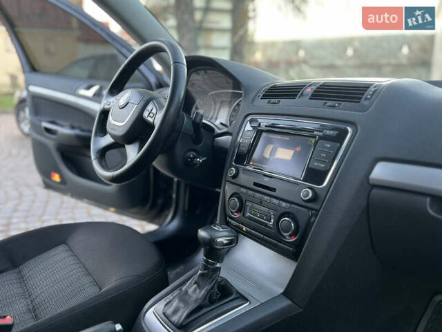Чорний Шкода Октавія, об'ємом двигуна 1.6 л та пробігом 262 тис. км за 6700 $, фото 29 на Automoto.ua