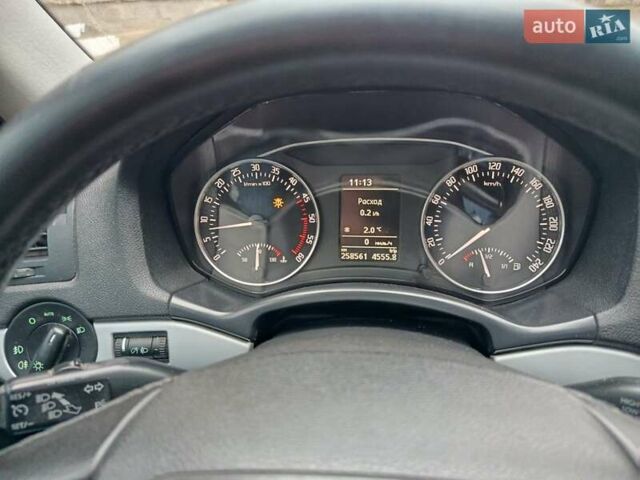 Черный Шкода Октавия, объемом двигателя 1.6 л и пробегом 258 тыс. км за 8600 $, фото 10 на Automoto.ua