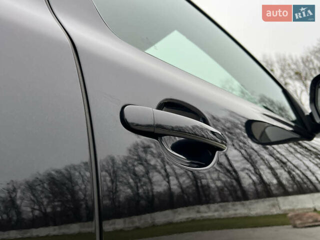 Черный Шкода Октавия, объемом двигателя 2 л и пробегом 229 тыс. км за 11650 $, фото 46 на Automoto.ua