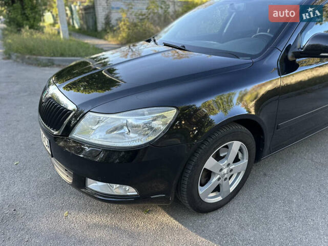 Чорний Шкода Октавія, об'ємом двигуна 1.8 л та пробігом 314 тис. км за 7300 $, фото 11 на Automoto.ua