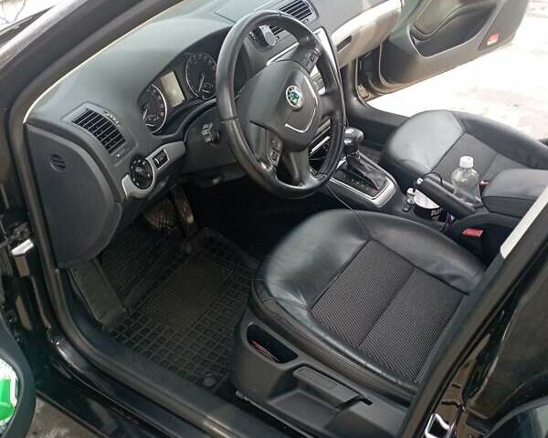 Чорний Шкода Октавія, об'ємом двигуна 1.6 л та пробігом 218 тис. км за 10200 $, фото 28 на Automoto.ua