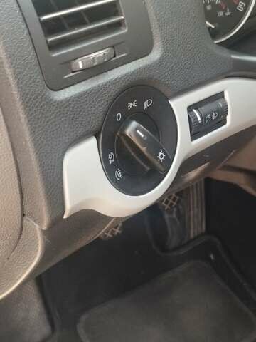 Черный Шкода Октавия, объемом двигателя 1.6 л и пробегом 260 тыс. км за 7650 $, фото 16 на Automoto.ua