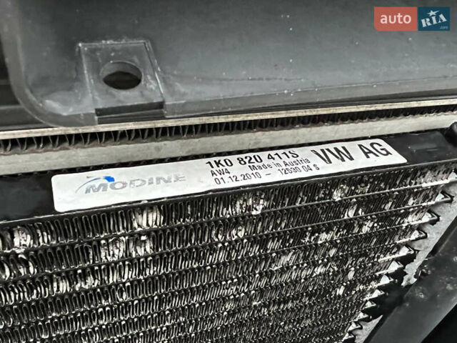 Черный Шкода Октавия, объемом двигателя 2 л и пробегом 229 тыс. км за 11650 $, фото 120 на Automoto.ua