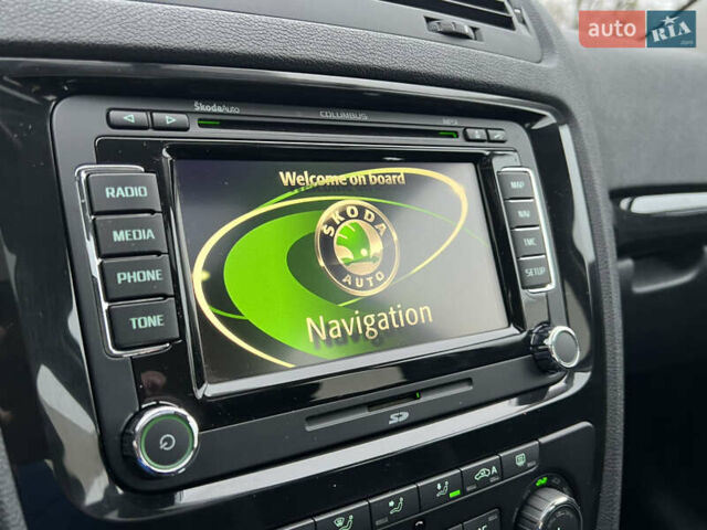 Черный Шкода Октавия, объемом двигателя 2 л и пробегом 229 тыс. км за 11650 $, фото 154 на Automoto.ua