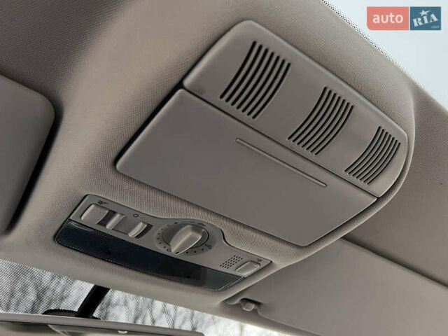 Черный Шкода Октавия, объемом двигателя 2 л и пробегом 229 тыс. км за 11650 $, фото 67 на Automoto.ua