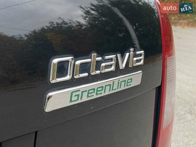 Чорний Шкода Октавія, об'ємом двигуна 1.6 л та пробігом 231 тис. км за 8500 $, фото 6 на Automoto.ua