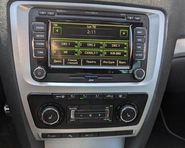 Черный Шкода Октавия, объемом двигателя 1.98 л и пробегом 176 тыс. км за 12400 $, фото 10 на Automoto.ua