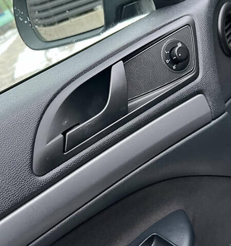 Чорний Шкода Октавія, об'ємом двигуна 1.4 л та пробігом 202 тис. км за 7200 $, фото 19 на Automoto.ua