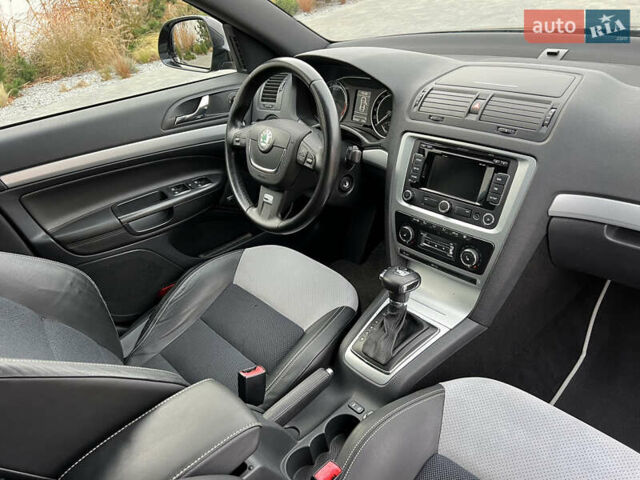 Черный Шкода Октавия, объемом двигателя 2 л и пробегом 265 тыс. км за 11950 $, фото 71 на Automoto.ua