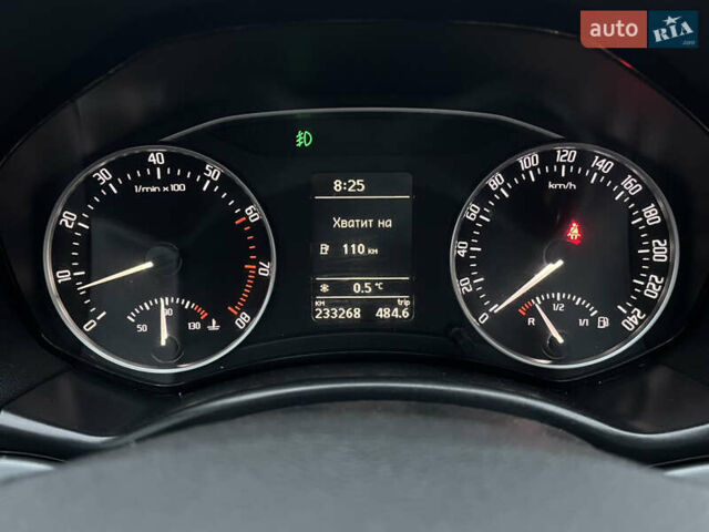 Чорний Шкода Октавія, об'ємом двигуна 1.4 л та пробігом 233 тис. км за 7200 $, фото 31 на Automoto.ua