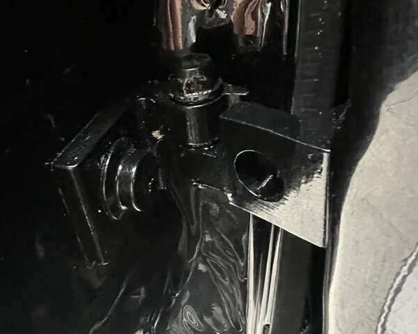 Черный Шкода Октавия, объемом двигателя 2 л и пробегом 265 тыс. км за 11950 $, фото 56 на Automoto.ua