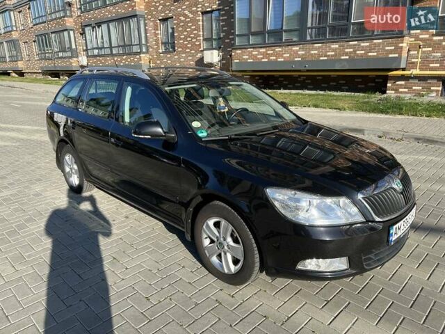 Чорний Шкода Октавія, об'ємом двигуна 2 л та пробігом 203 тис. км за 8900 $, фото 3 на Automoto.ua