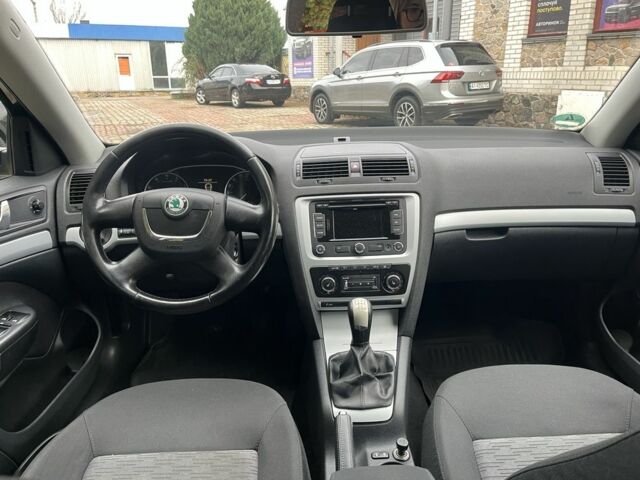 Чорний Шкода Октавія, об'ємом двигуна 0 л та пробігом 229 тис. км за 7800 $, фото 21 на Automoto.ua