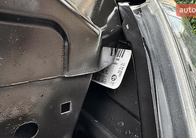 Чорний Шкода Октавія, об'ємом двигуна 1.6 л та пробігом 114 тис. км за 8299 $, фото 87 на Automoto.ua
