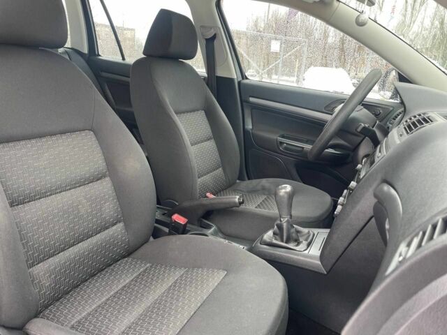 Чорний Шкода Октавія, об'ємом двигуна 1.4 л та пробігом 202 тис. км за 7200 $, фото 19 на Automoto.ua