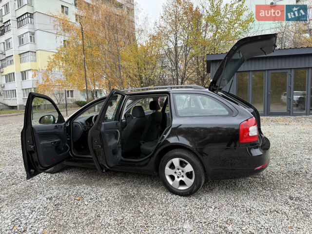 Черный Шкода Октавия, объемом двигателя 0 л и пробегом 167 тыс. км за 8100 $, фото 60 на Automoto.ua