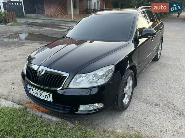 Черный Шкода Октавия, объемом двигателя 1.6 л и пробегом 265 тыс. км за 8200 $, фото 1 на Automoto.ua