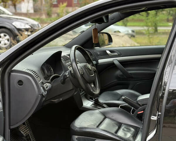 Шкода Октавия 2010 в Кривом Роге на Automoto.ua Черный Шкода Октавия, объемом двигателя 1.98 л и пробегом 201 тыс. км за 12000 $, фото 13 на Automoto.ua