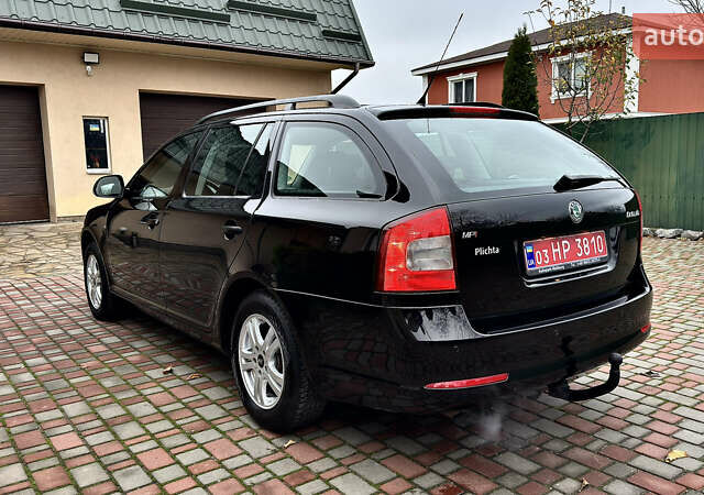 Чорний Шкода Октавія, об'ємом двигуна 1.6 л та пробігом 114 тис. км за 8299 $, фото 4 на Automoto.ua