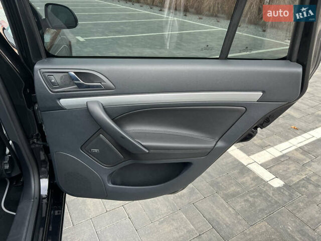 Черный Шкода Октавия, объемом двигателя 2 л и пробегом 265 тыс. км за 11950 $, фото 57 на Automoto.ua