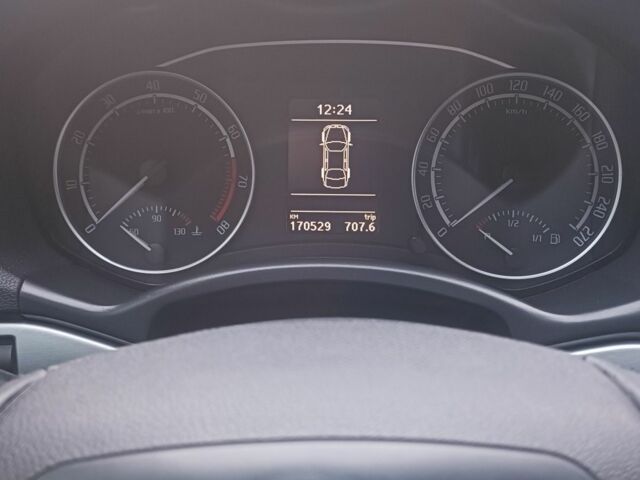 Черный Шкода Октавия, объемом двигателя 2 л и пробегом 170 тыс. км за 10500 $, фото 7 на Automoto.ua