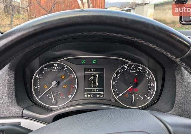 Черный Шкода Октавия, объемом двигателя 1.39 л и пробегом 258 тыс. км за 7200 $, фото 29 на Automoto.ua
