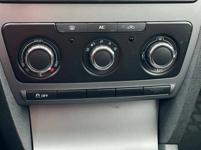 Чорний Шкода Октавія, об'ємом двигуна 1.4 л та пробігом 202 тис. км за 7200 $, фото 11 на Automoto.ua