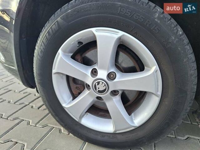 Черный Шкода Октавия, объемом двигателя 1.8 л и пробегом 311 тыс. км за 7250 $, фото 29 на Automoto.ua