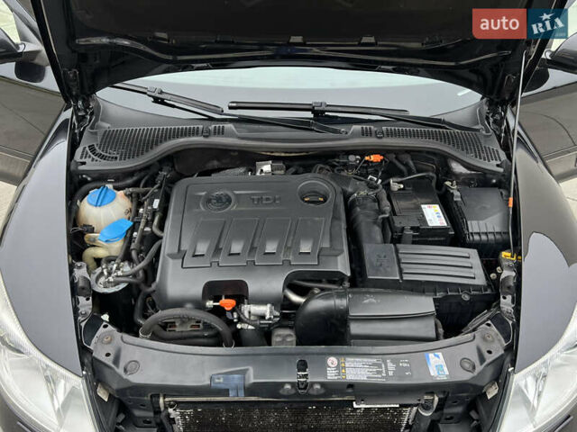 Черный Шкода Октавия, объемом двигателя 2 л и пробегом 229 тыс. км за 11650 $, фото 111 на Automoto.ua