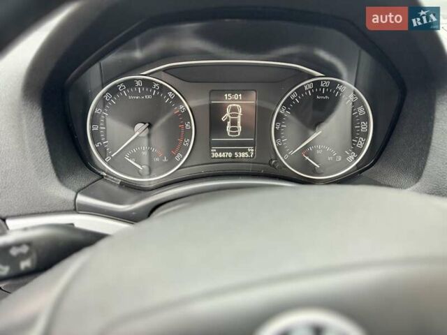 Черный Шкода Октавия, объемом двигателя 1.6 л и пробегом 305 тыс. км за 7600 $, фото 22 на Automoto.ua