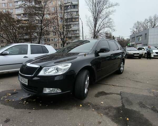 Черный Шкода Октавия, объемом двигателя 1.4 л и пробегом 215 тыс. км за 7300 $, фото 2 на Automoto.ua
