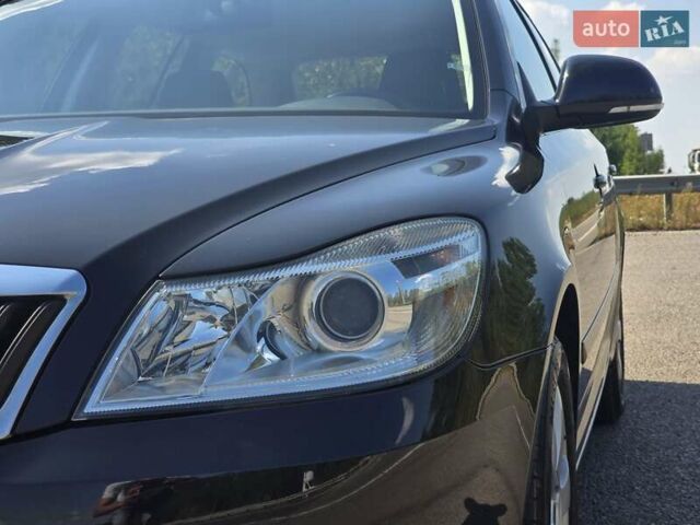 Черный Шкода Октавия, объемом двигателя 1.6 л и пробегом 212 тыс. км за 9299 $, фото 8 на Automoto.ua