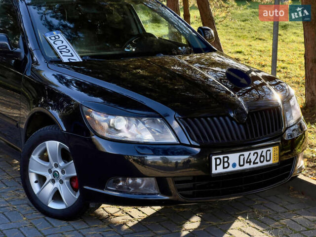 Чорний Шкода Октавія, об'ємом двигуна 1.6 л та пробігом 330 тис. км за 7499 $, фото 6 на Automoto.ua