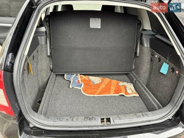 Черный Шкода Октавия, объемом двигателя 1.6 л и пробегом 305 тыс. км за 7600 $, фото 8 на Automoto.ua