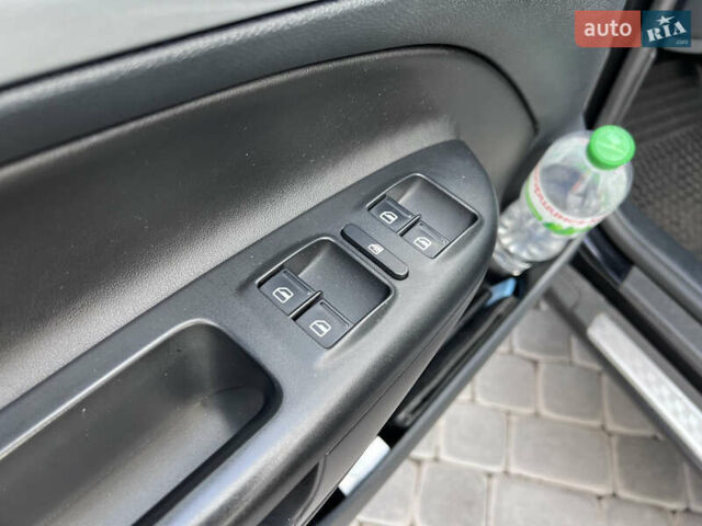 Черный Шкода Октавия, объемом двигателя 1.97 л и пробегом 316 тыс. км за 11500 $, фото 16 на Automoto.ua