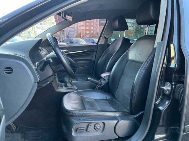 Чорний Шкода Октавія, об'ємом двигуна 1.8 л та пробігом 298 тис. км за 7490 $, фото 7 на Automoto.ua