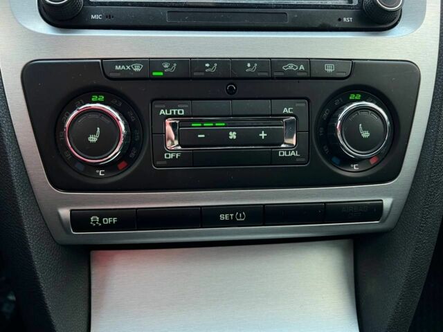 Черный Шкода Октавия, объемом двигателя 2 л и пробегом 203 тыс. км за 10900 $, фото 11 на Automoto.ua