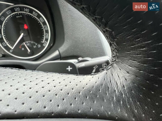 Черный Шкода Октавия, объемом двигателя 2 л и пробегом 265 тыс. км за 11950 $, фото 104 на Automoto.ua