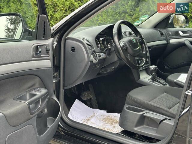 Чорний Шкода Октавія, об'ємом двигуна 1.4 л та пробігом 215 тис. км за 7600 $, фото 6 на Automoto.ua