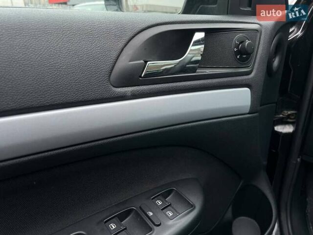 Черный Шкода Октавия, объемом двигателя 1.6 л и пробегом 176 тыс. км за 7550 $, фото 8 на Automoto.ua