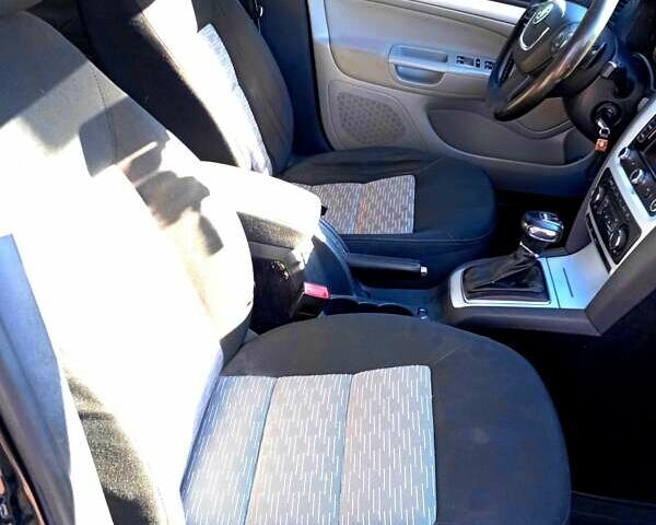 Черный Шкода Октавия, объемом двигателя 1.6 л и пробегом 268 тыс. км за 7700 $, фото 4 на Automoto.ua